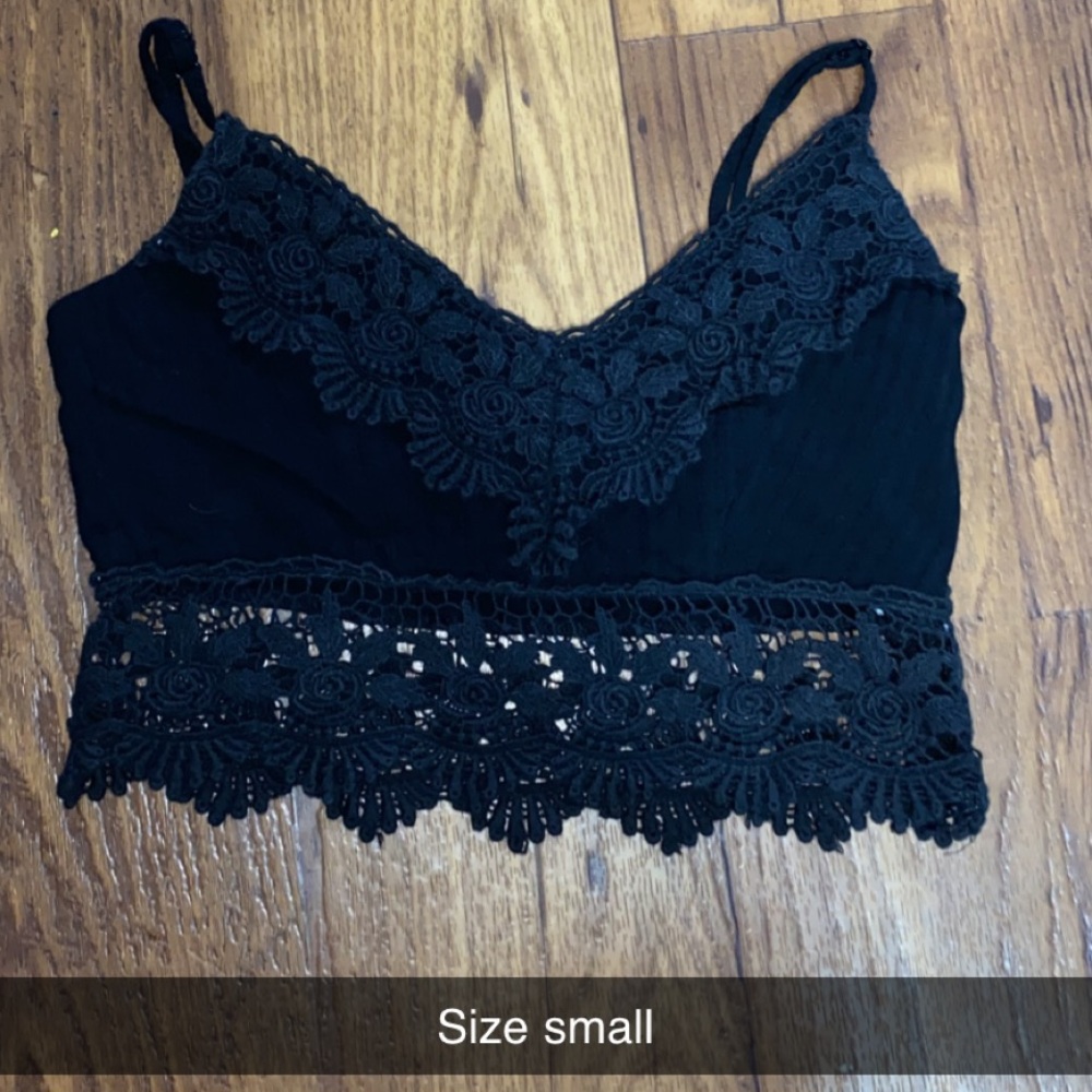Black crop top